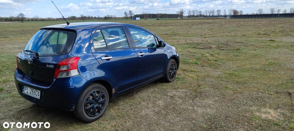 Toyota Yaris 1.33 Sol - 12