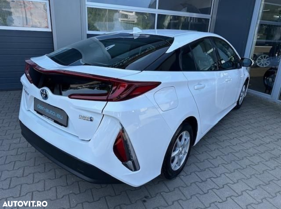 Toyota Prius Plug-in Hybrid Comfort - 6