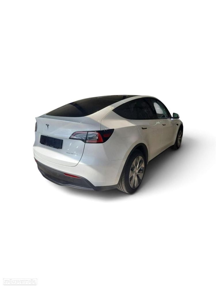 Tesla Model Y Long Range Dual Motor AWD - 2