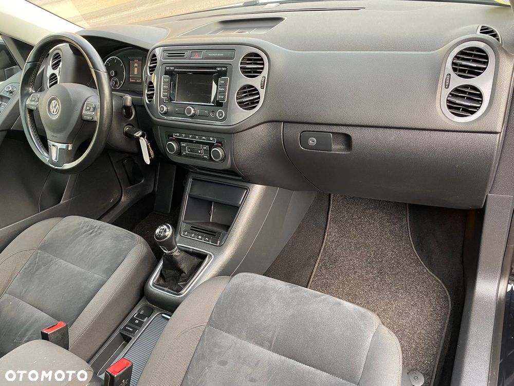 Volkswagen Tiguan 2.0 TDI DPF BlueMotion Technology Cup Sport & Style - 11