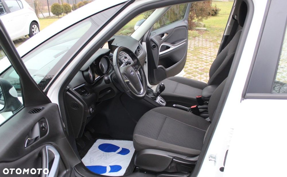 Opel Zafira - 8