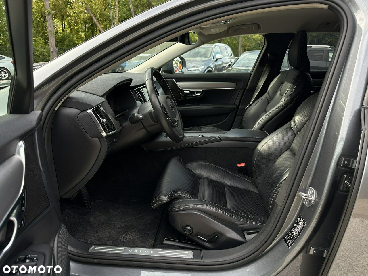 Volvo V90 Cross Country D5 SCR AWD Pro - 14