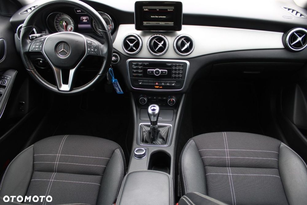 Mercedes-Benz GLA - 35