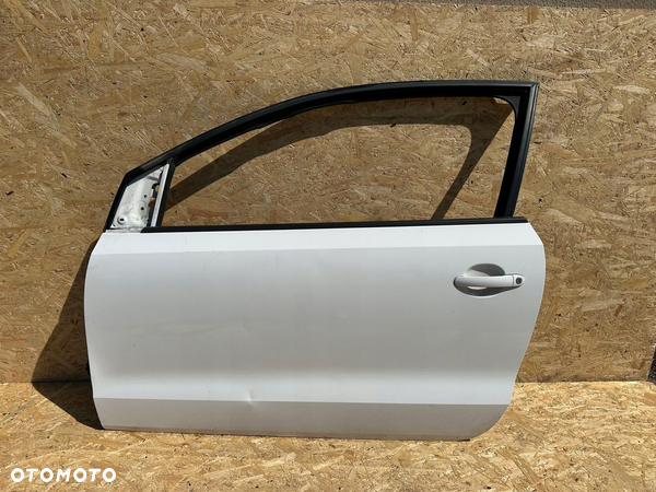 Volkswagen Polo 6R 6C drzwi lewe 3D oryginalne