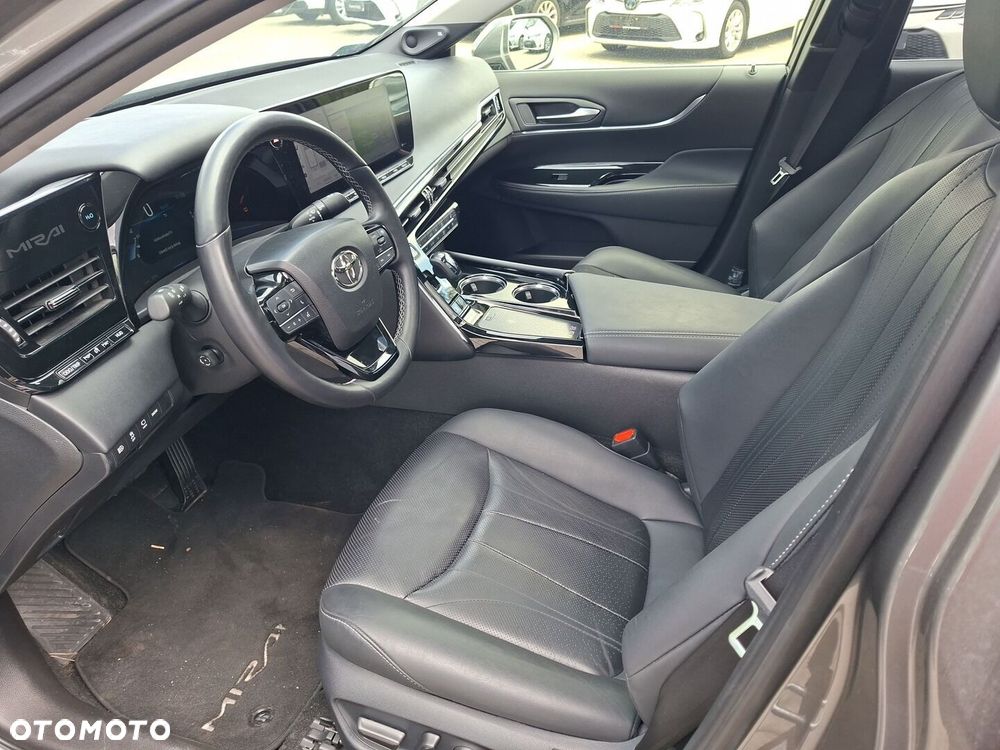 Toyota Mirai - 11
