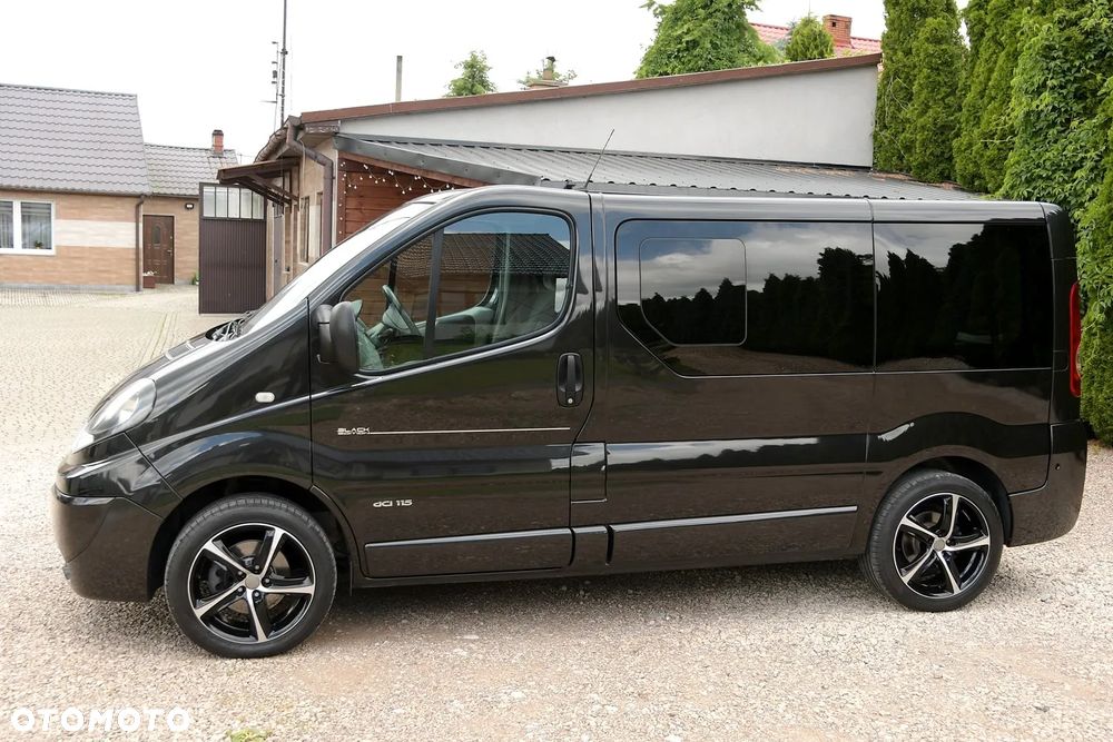 Renault Trafic FAP Passenger Black Edition - 3