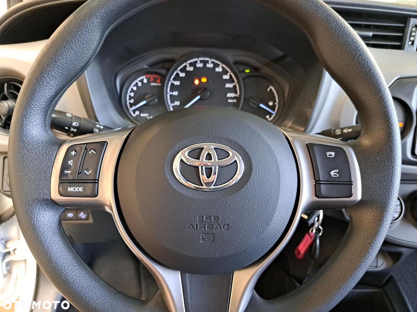 Toyota Yaris - 24