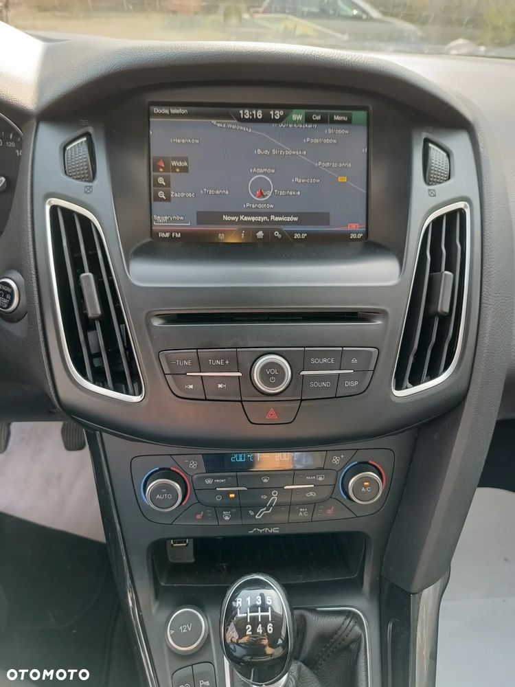 Ford Focus 1.0 EcoBoost Start-Stopp-System TITANIUM - 5