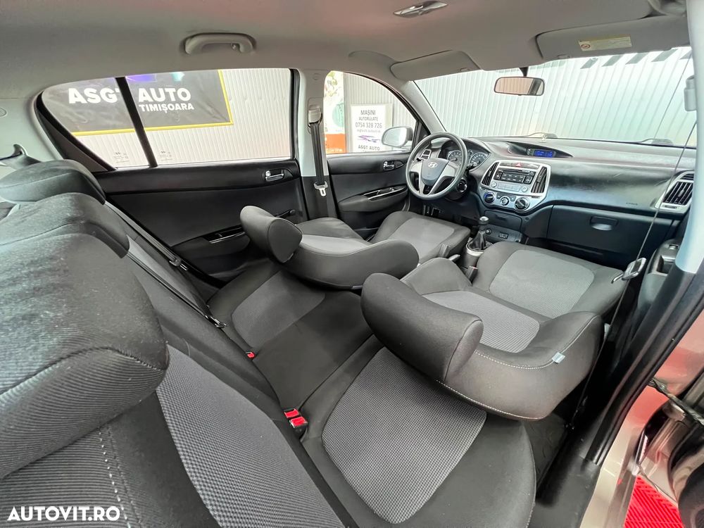 Hyundai i20 - 16