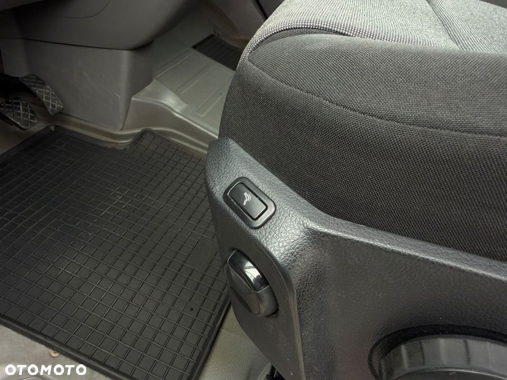 Volkswagen Crafter - 13