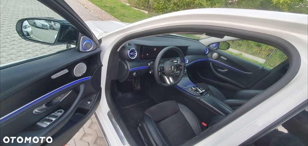 Mercedes-Benz Klasa E 220 d Business Edition 9G-TRONIC - 16