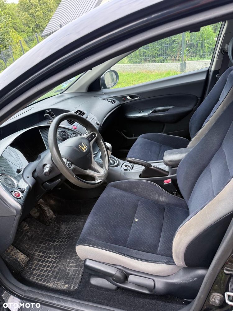Honda Civic 1.8 Comfort - 3