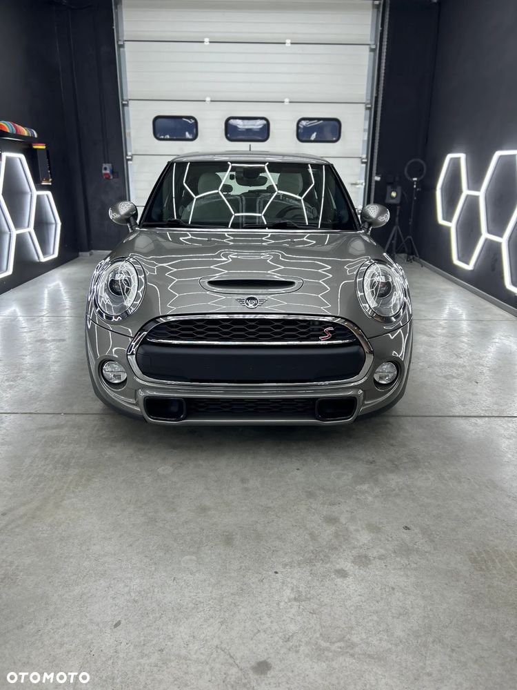 MINI John Cooper Works - 1