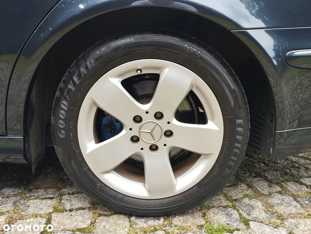 Mercedes-Benz Klasa E 200 Kompressor Avantgarde Sport Edition - 30