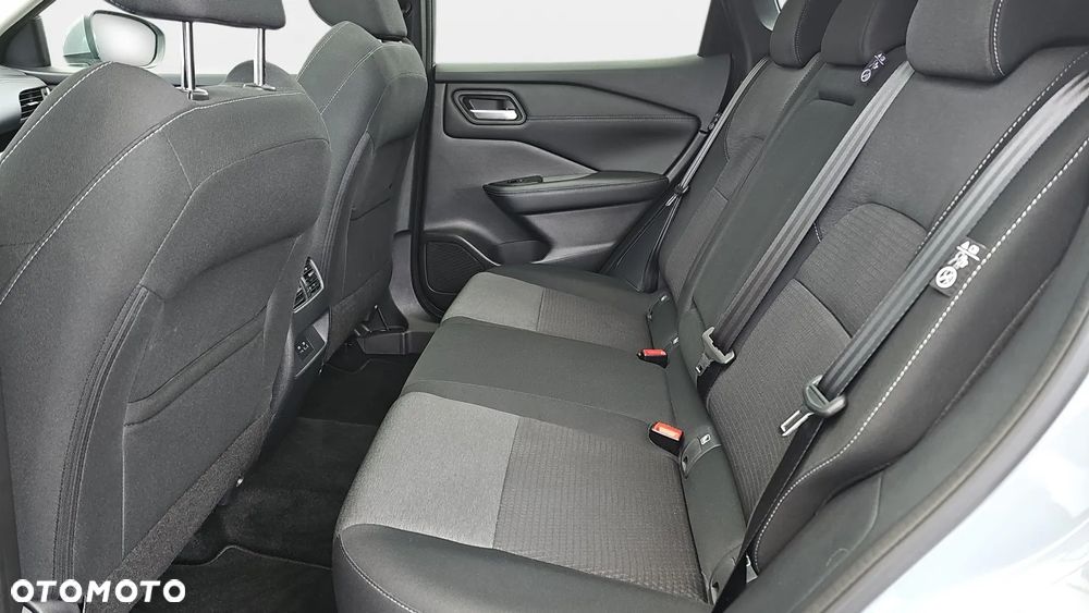 Nissan Qashqai 1.3 DIG-T MHEV 4x4 N-Connecta Xtronic - 12