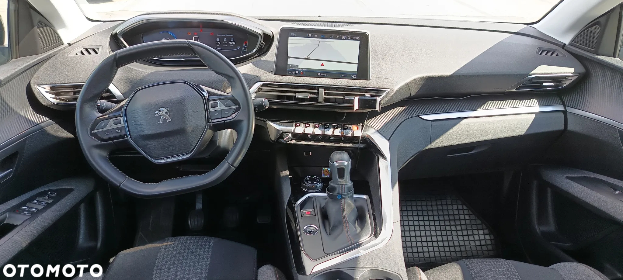 Peugeot 3008 1.2 PureTech Allure S&S - 17