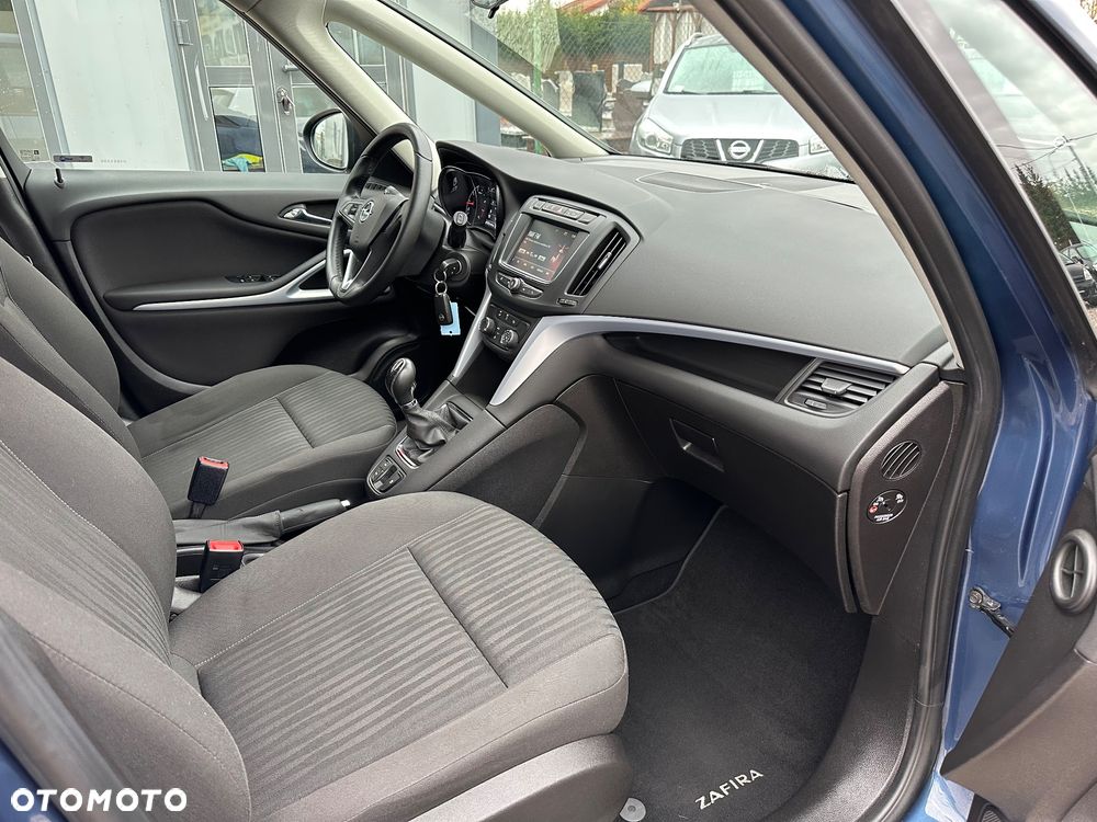 Opel Zafira - 9