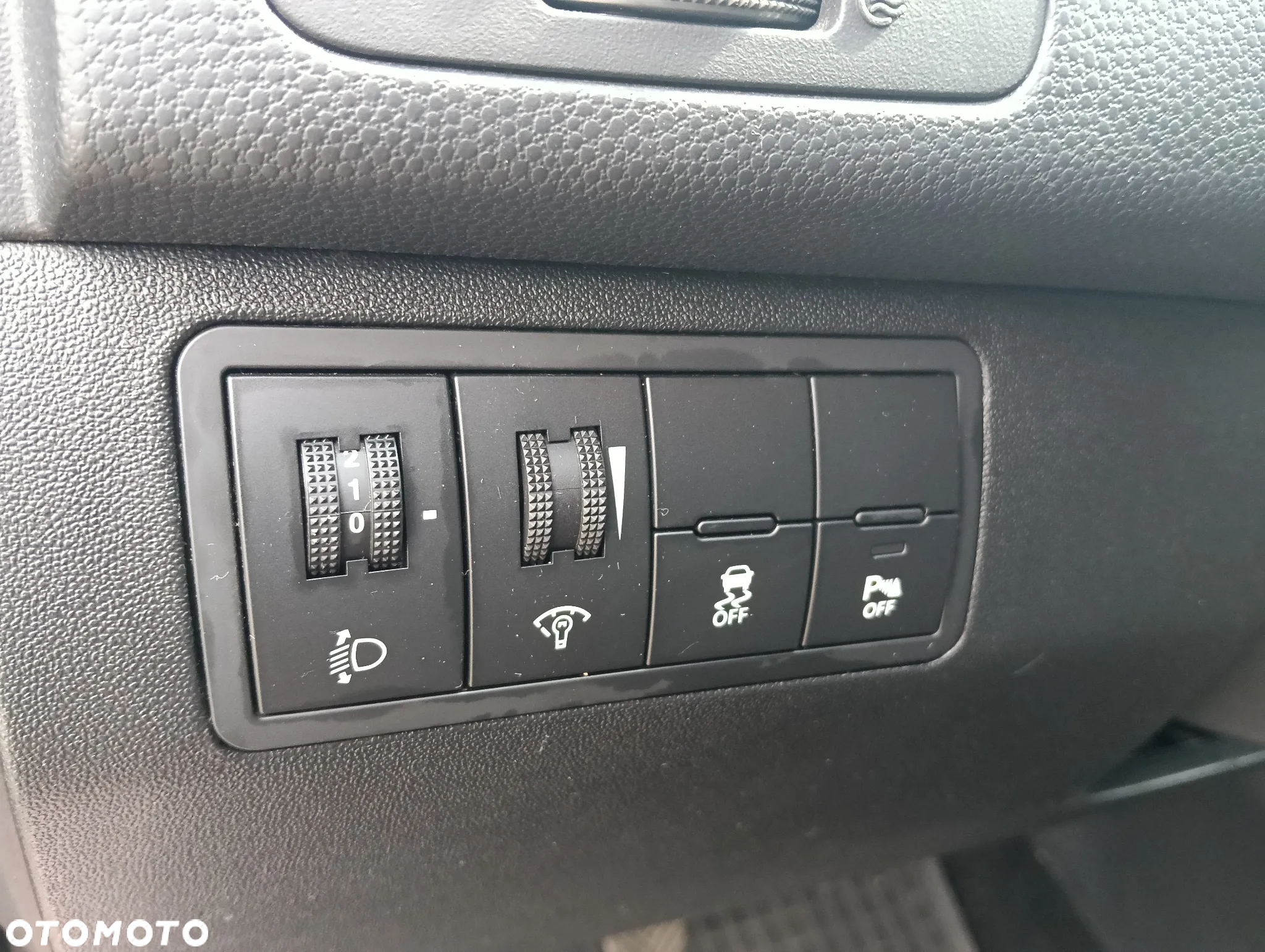 Kia Venga 1.4 Business Line - 12