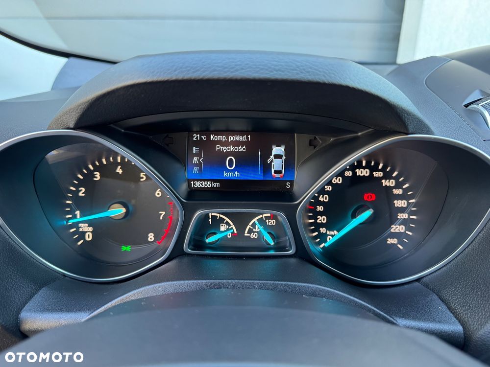 Ford Kuga 1.5 EcoBoost 2x4 Titanium - 26