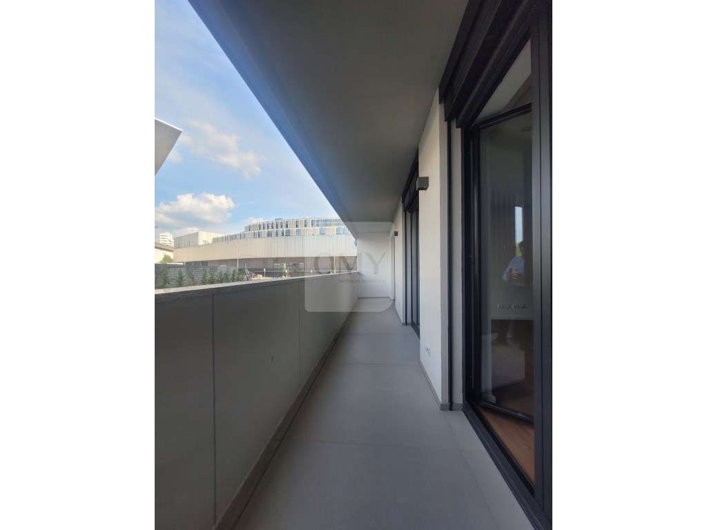 Apartamento T1 Novo Junto ao Trofa Saúde em Vila Real - Grande imagem: 2/10