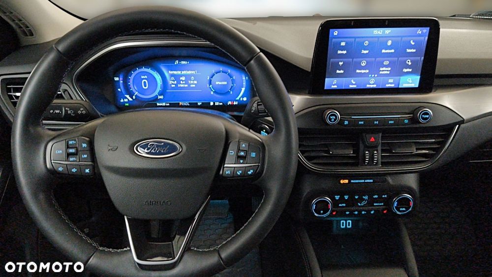 Ford Focus 1.5 EcoBoost Titanium - 10