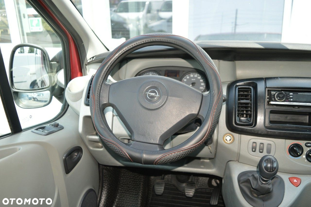 Opel Vivaro - 22