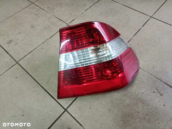 Lampa tył tylna prawa biała BMW E46 sedan lift Depo