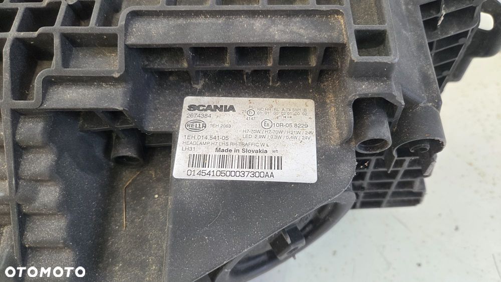 Lampa przednia reflektor H7 Scania 2674384 - 4