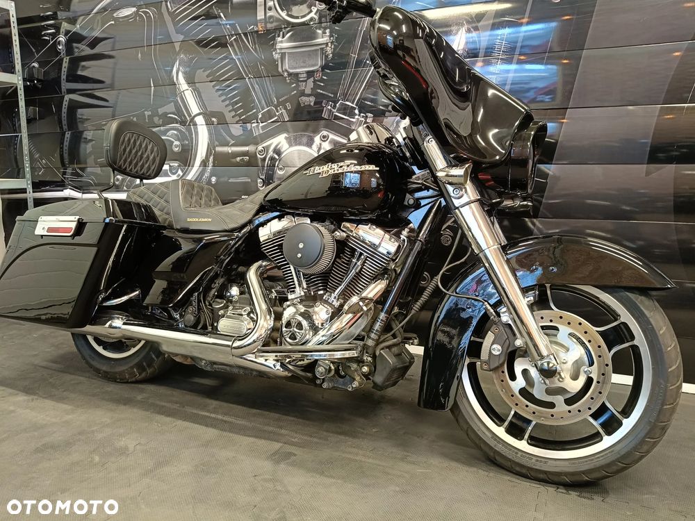 Harley-Davidson Touring Street Glide - 15