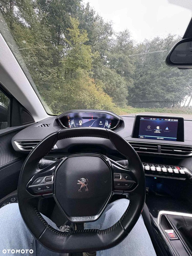Peugeot 3008 - 8
