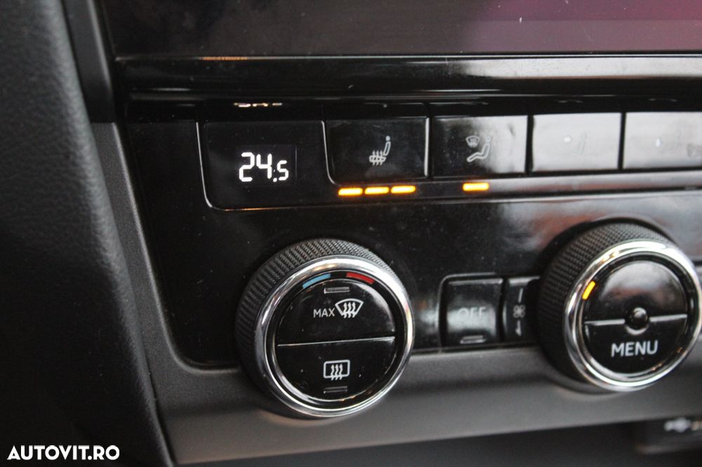 Skoda Octavia 1.6 TDI DSG Ambition - 11