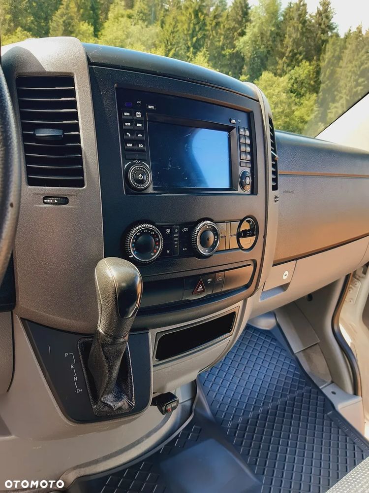 Mercedes-Benz SPRINTER 519 CDI 3.0 V6!!! 190PS BOGATE WYPOSAŻNIE,TELMA,SPECJALNY,KSENONY,WEBASTO,KAMERA,KLIMATYZACJA,NAVI,SUPER STAN,DAILY,SPROWADZONY,NIE WYWROTKA,PAKA,AUTOMAT,HAK - 12