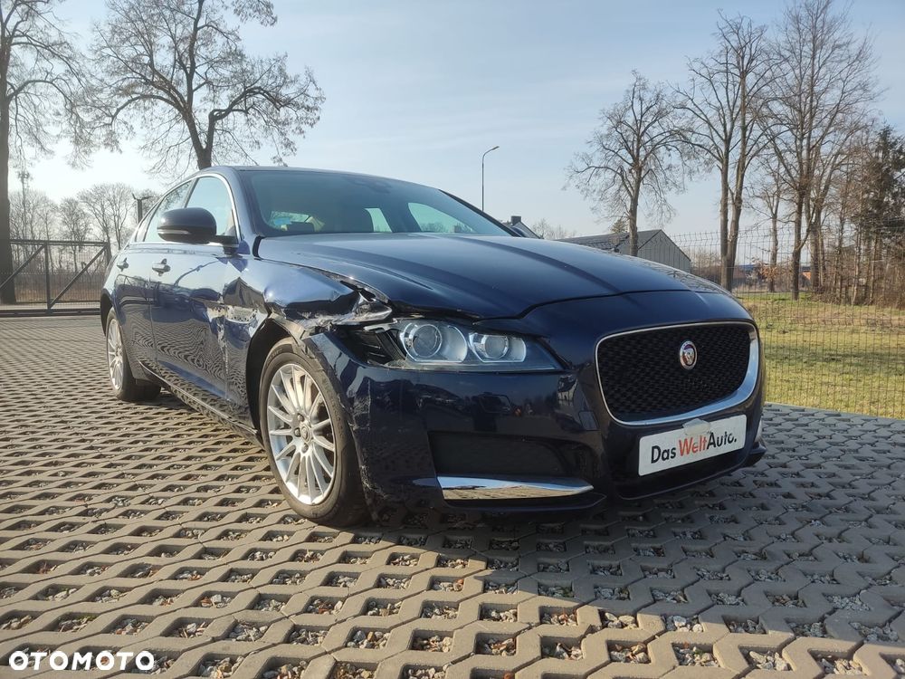 Jaguar XF E-Performance Prestige - 3
