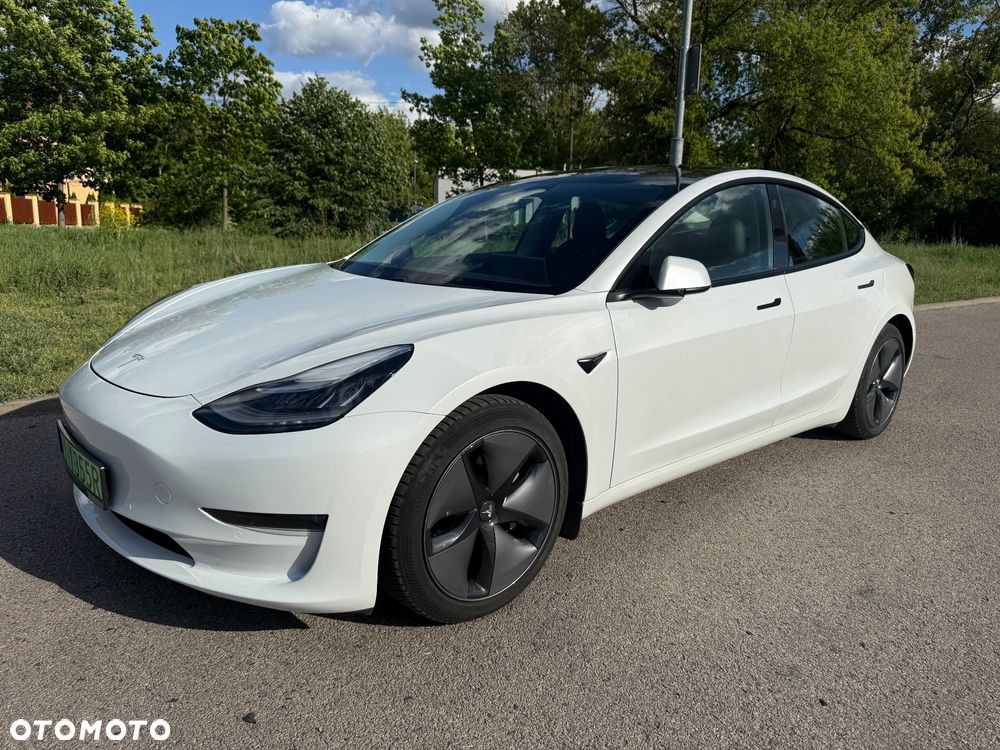 Tesla Model 3 - 7