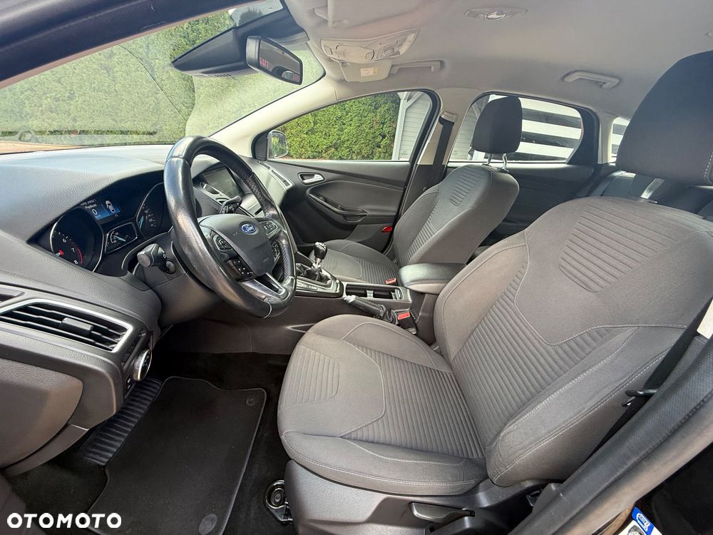 Ford Focus 1.0 EcoBoost Titanium - 18
