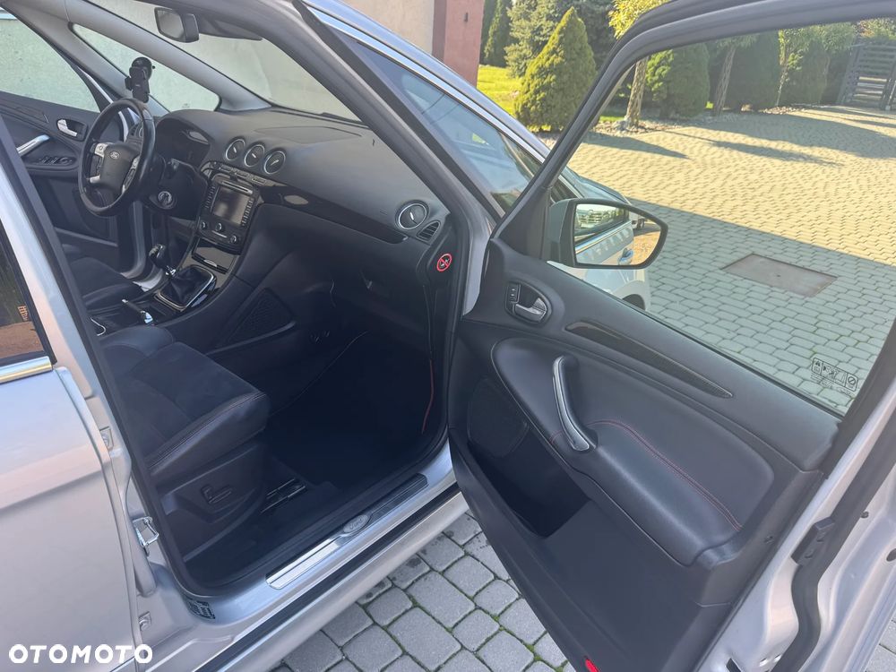 Ford S-Max 2.0 TDCi DPF Titanium - 17