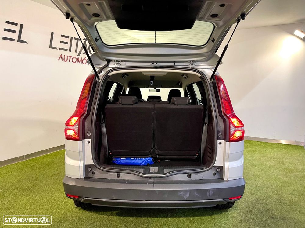 Dacia Jogger 1.0 TCe Essential 7L - 25