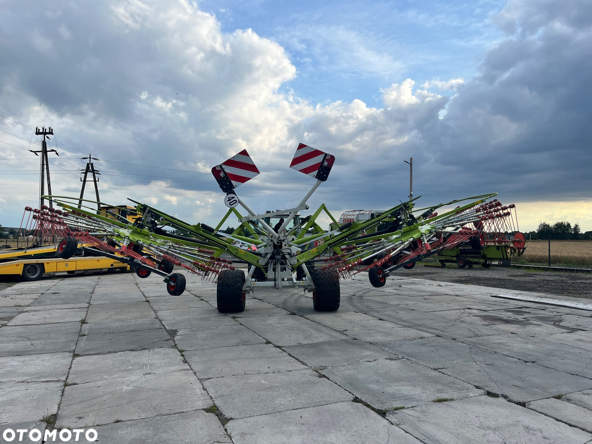 Claas Liner 4000 / zgrabiarka / 4 wirnikowa / 15 metrów / komputer ISOBUS - 13