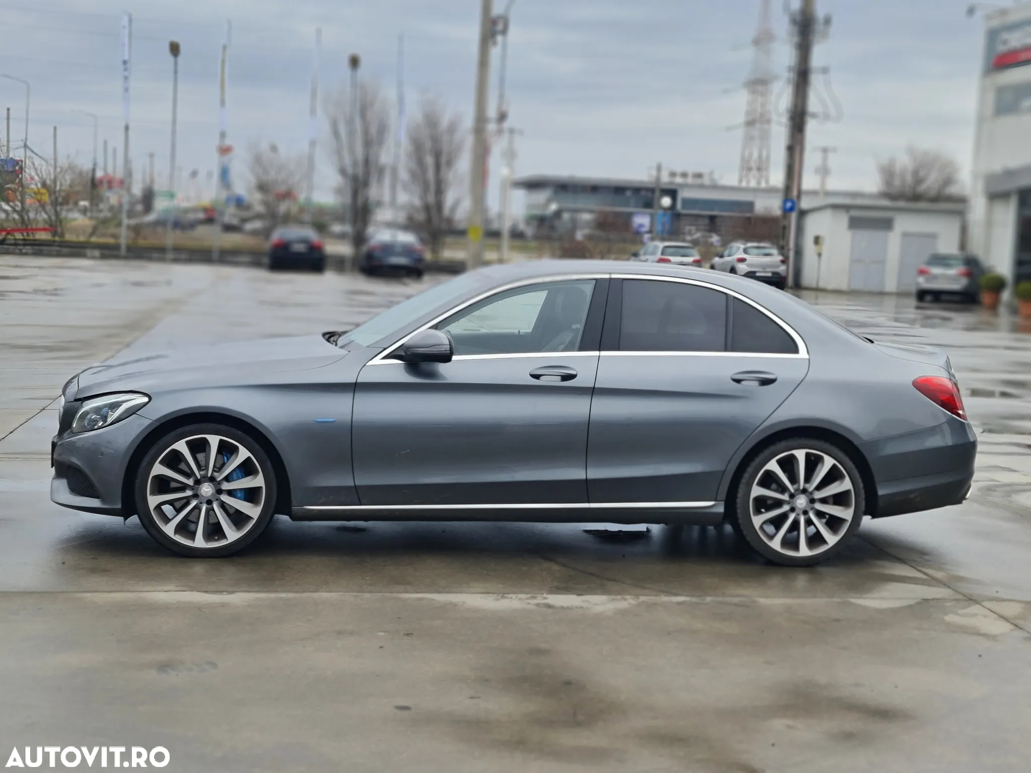 Mercedes-Benz C - 8