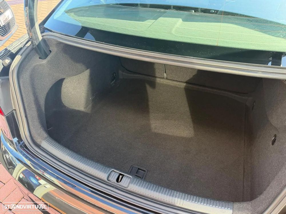 Audi A3 Limousine 30 TDI Design - 15