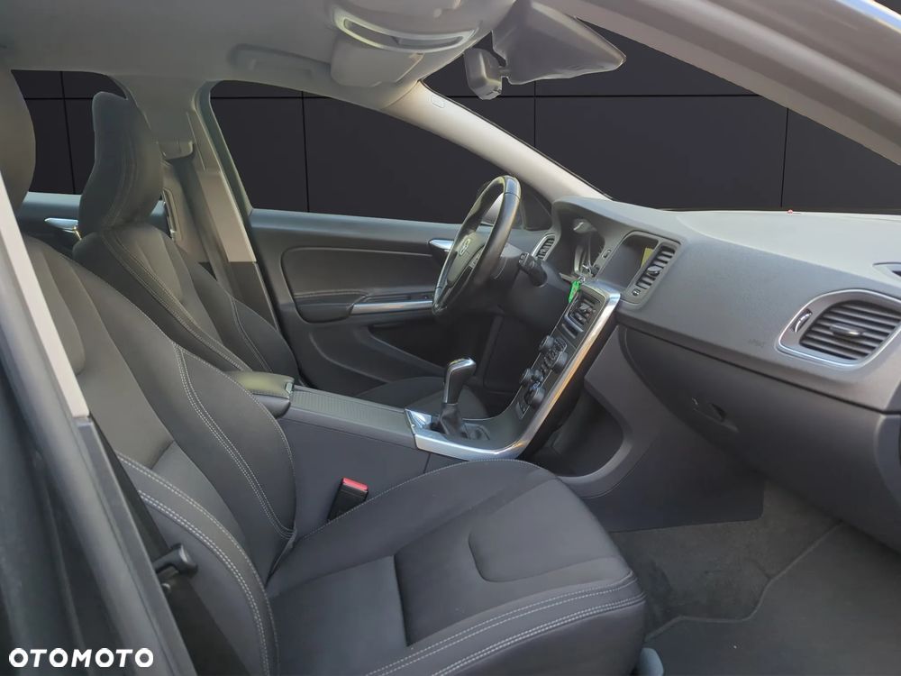 Volvo V60 D2 Drive-E Summum - 16