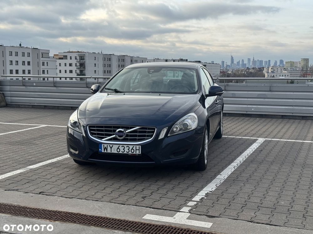 Volvo S60 T4 Momentum - 2