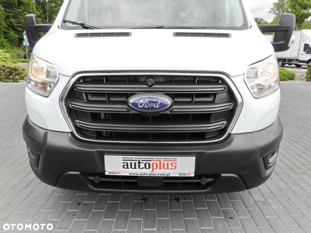 Ford TRANSIT  PLANDEKA 8 PALET TEMPOMAT LEDY BLIŹNIACZE KOŁA KLIMATYZACJA  130KM - 15