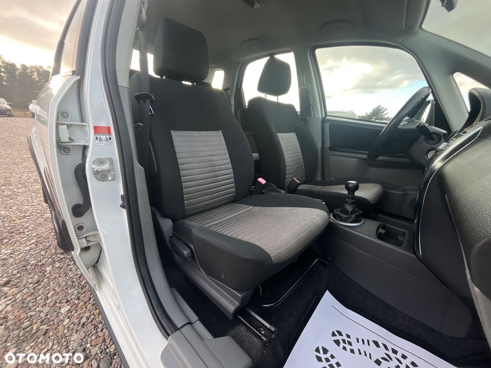 Suzuki SX4 - 18
