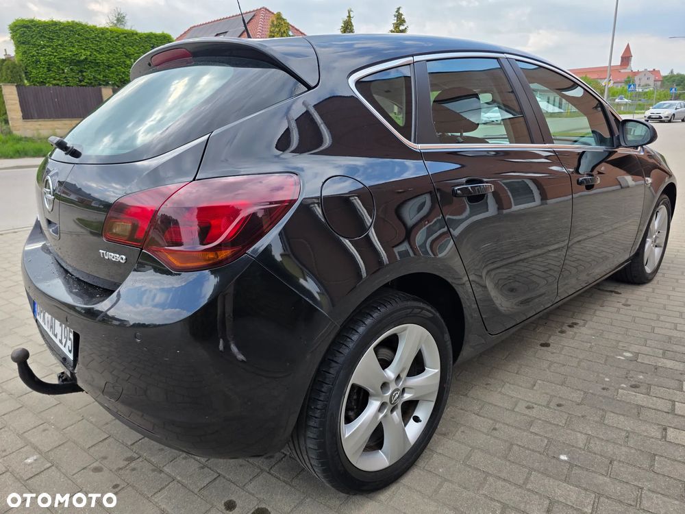 Opel Astra 1.4 Turbo Cosmo - 9