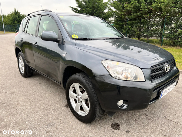 Toyota RAV4 2.2 D-4D Luna