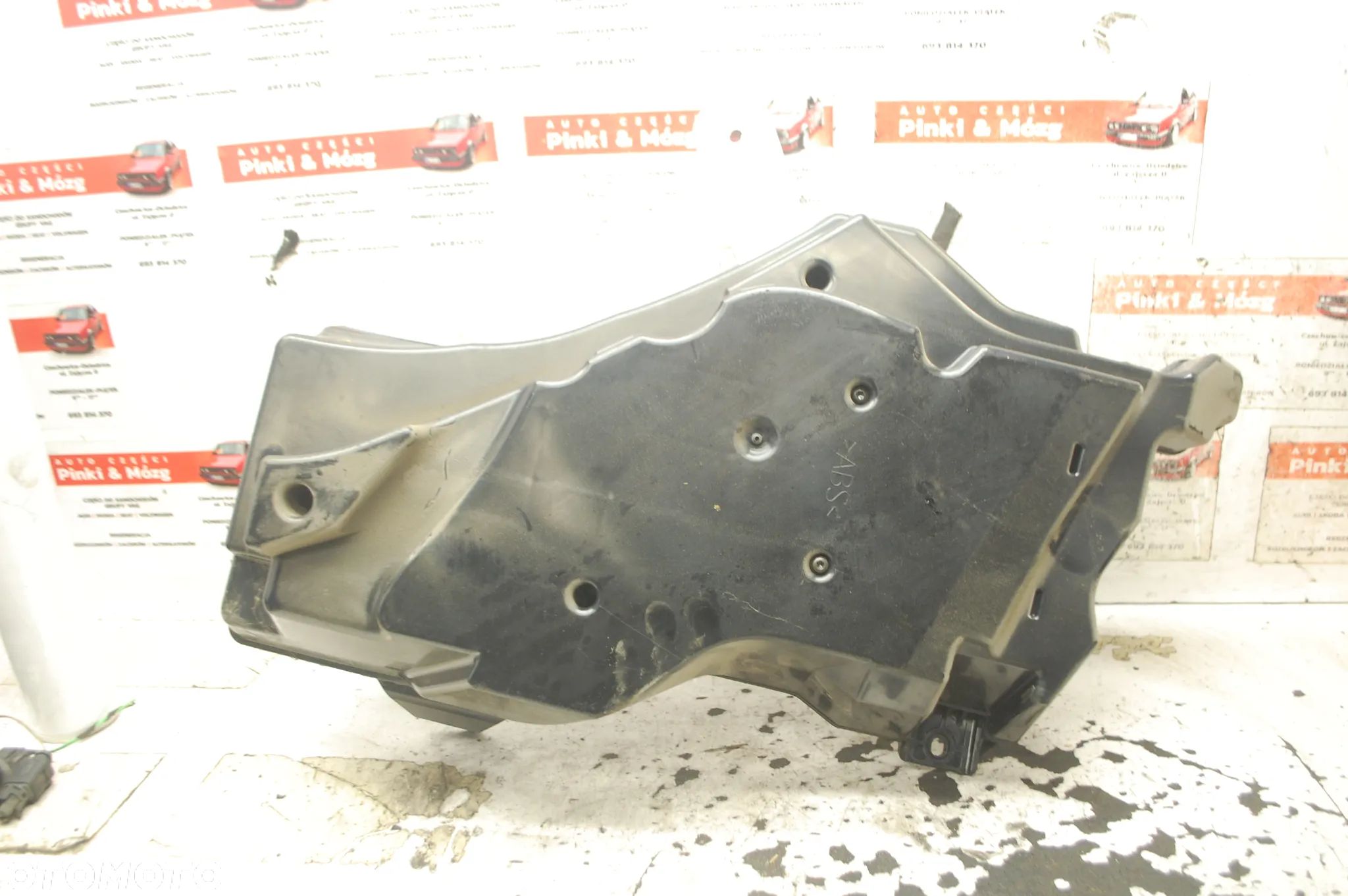 TUBA GŁOŚNIK SUBWOOFER 8P4035382 AUDI A3 8P 5D - 1