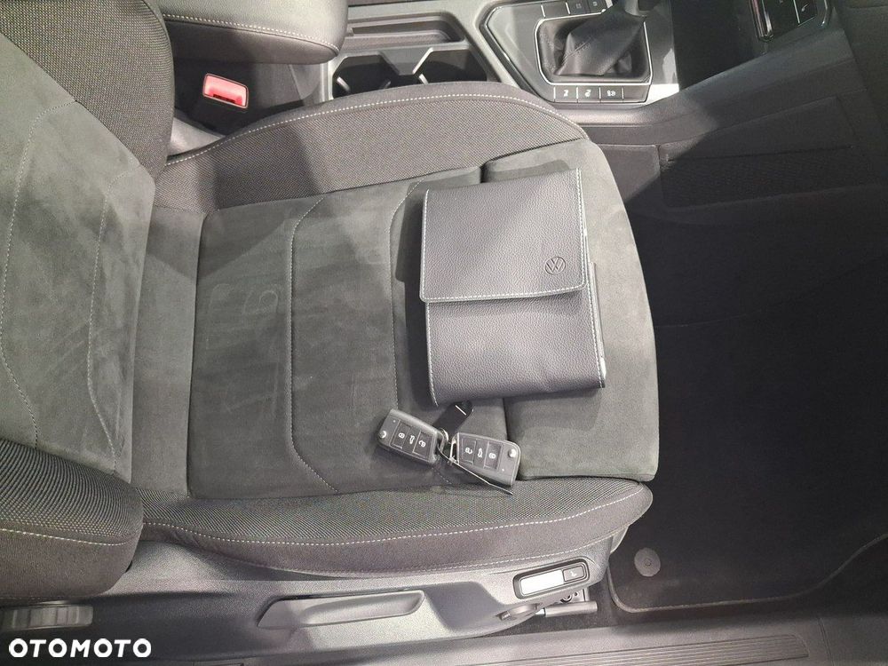 Volkswagen Tiguan - 28