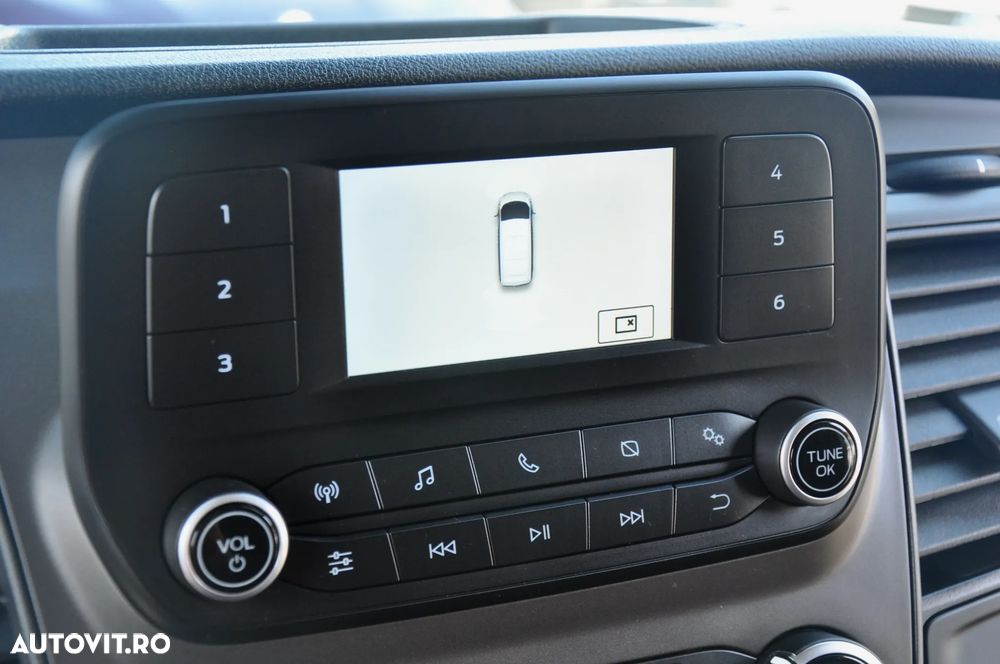 Ford Transit Custom L2H1 9 Locuri - 18