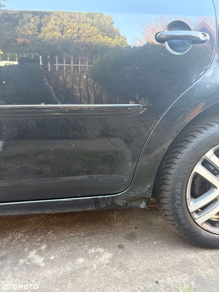 Volkswagen Touran 2.0 TDI Highline - 6